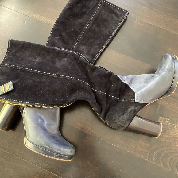 Chole Heeled Boots - Picture 7 of 10